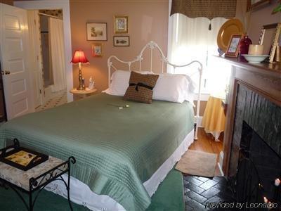 Thurston House Altamonte Springs Room photo